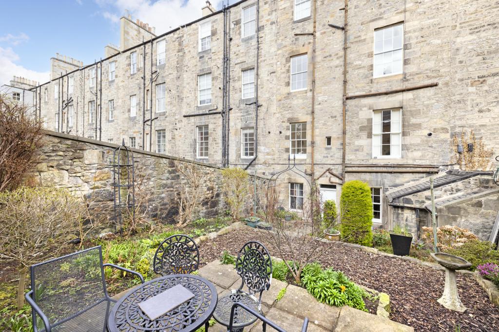 Garden of 2a Fettes row