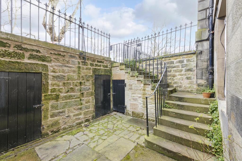 Exterior of 2a Fettes Row