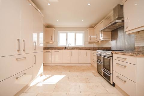 4 bedroom barn conversion to rent, Sandringham Grove, Old Hunstanton, PE36