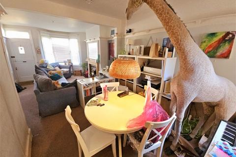 3 bedroom cottage for sale, Uttons Avenue, Leigh on sea, Leigh on sea,