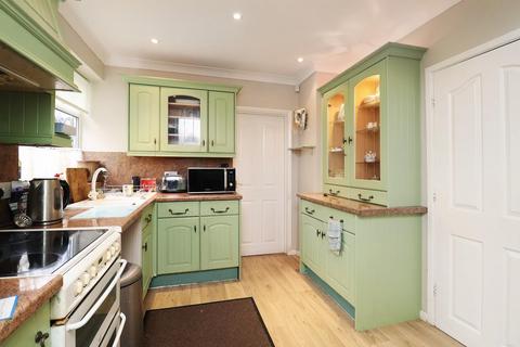 3 bedroom terraced house for sale, Chesterton Road, Brooklands