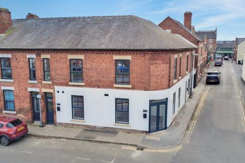 1 bedroom flat to rent, Market Street, Ilkeston, Derbyshire, DE7 5RB