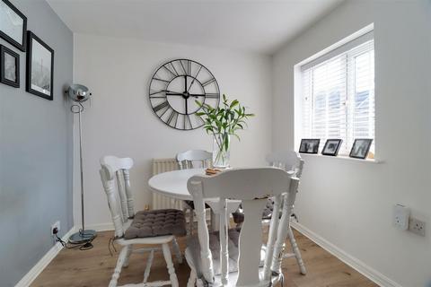 3 bedroom detached house for sale, Swale Road, Brough