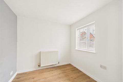 3 bedroom detached house for sale, Swale Road, Brough