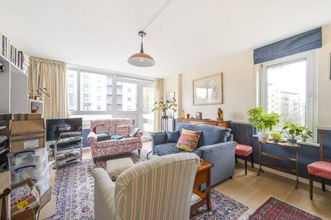 2 bedroom flat for sale, Anglia House, Limehouse, London, E14