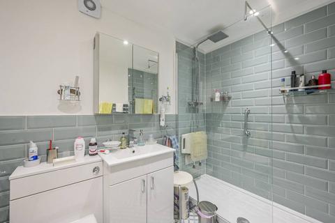 2 bedroom flat for sale, Anglia House, Limehouse, London, E14