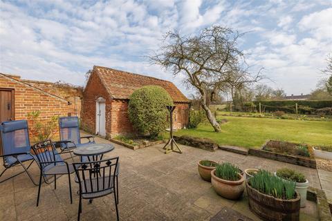 4 bedroom link detached house for sale, London Road, Beccles NR34