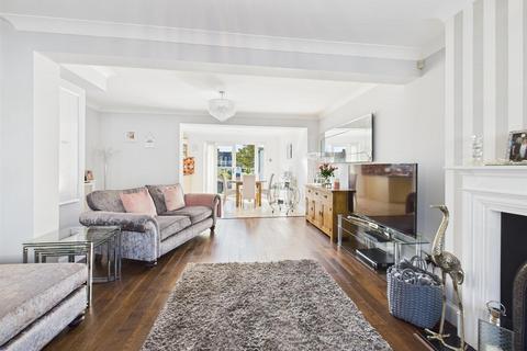 48 Beverley Road, Ruislip, HA4 9AW
