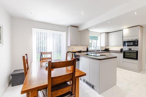 64 Alness Drive, York, YO24 2XZ