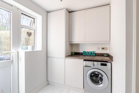 64 Alness Drive, York, YO24 2XZ