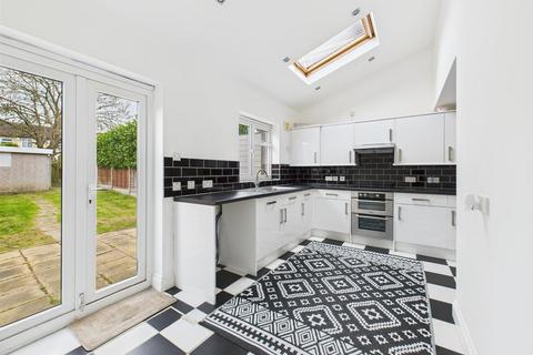 3 bedroom terraced house for sale, Manningtree Road, Ruislip HA4