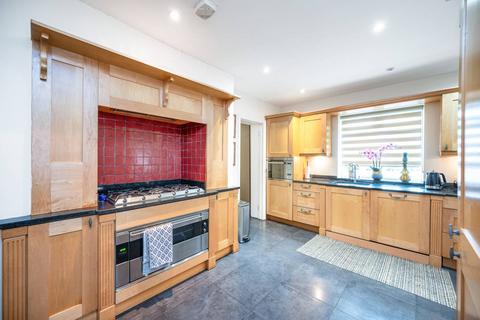 1 Hall Lane, London, NW4 4TJ