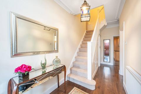 1 Hall Lane, London, NW4 4TJ