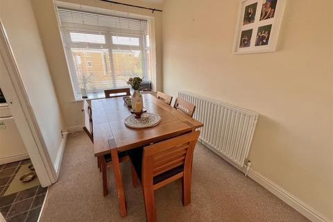3 bedroom townhouse for sale, Clarence Court, Wilmslow