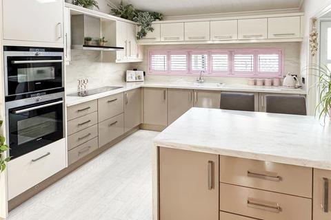undefined, Thornlea Park, Littlehampton BN17
