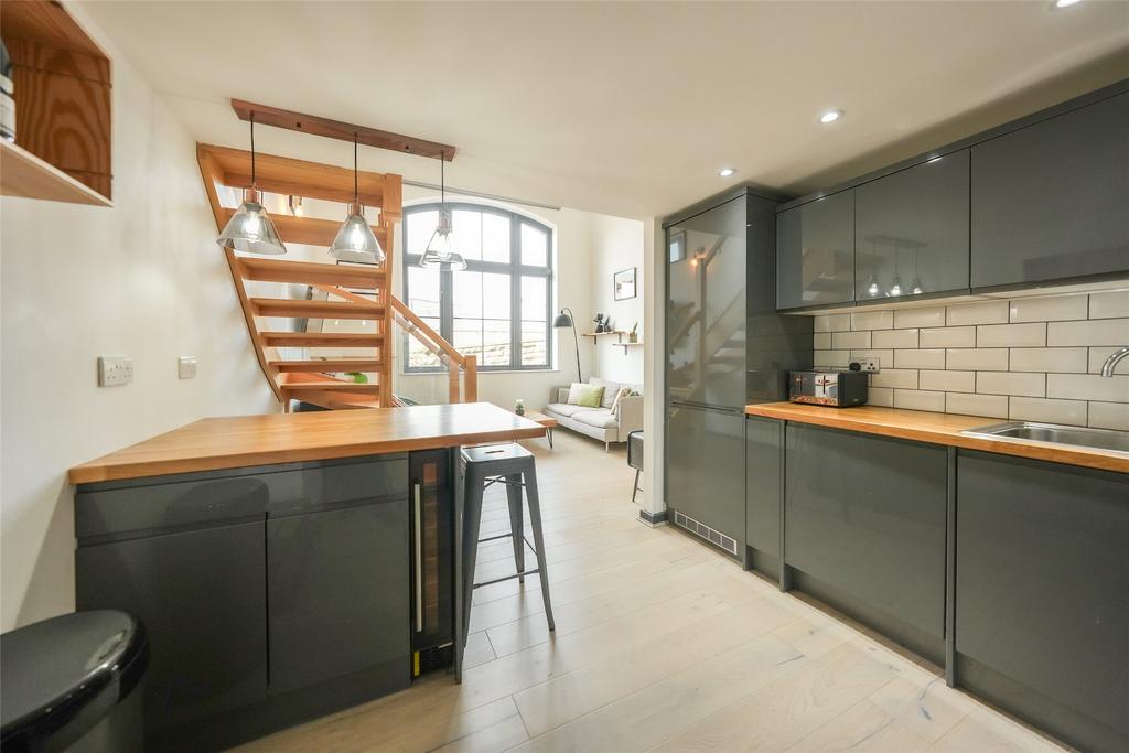 Breakfasting Kitchen