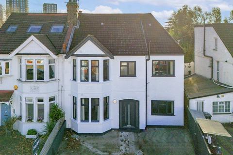 31 Noel Road, London, W3 0JD