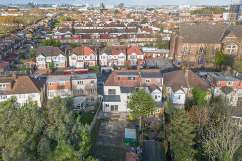31 Noel Road, London, W3 0JD