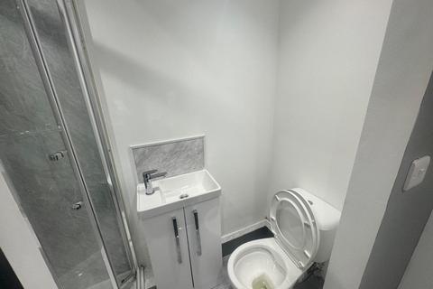 1 bedroom in a house share to rent, Room 2 Aske Road, Middlesbrough