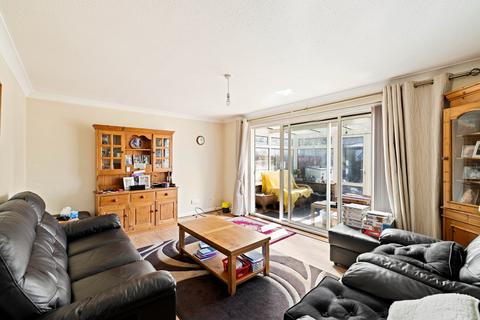 7 Cranleigh Drive, Whitfield, Dover, CT16 3NN