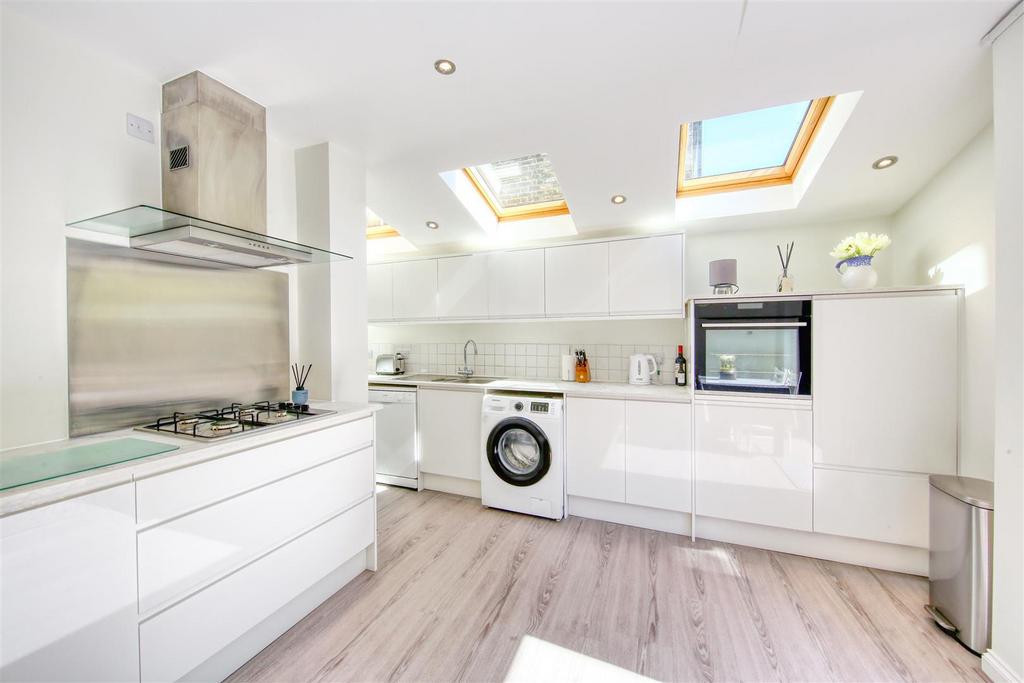 2 O8 A8986 HDR.jpg