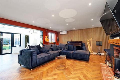 5 bedroom detached house for sale, Bow Lane, Bowdon, Altrincham