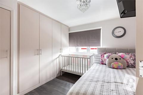 53 Warwick Road, Rainham, RM13 9XU