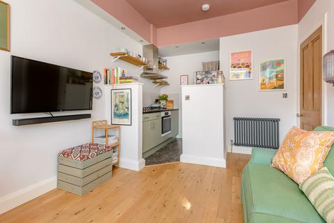 1 bedroom flat for sale, 2f1, 81, Henderson Row, Edinburgh, EH3 5BE