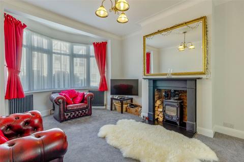 3 bedroom terraced house for sale, Marguerite Drive, Leigh-on-Sea, Essex, SS9