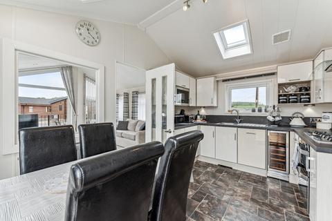 2 bedroom lodge to rent, Lochmanor Park, Dunning, Perthshire, PH2 0QN