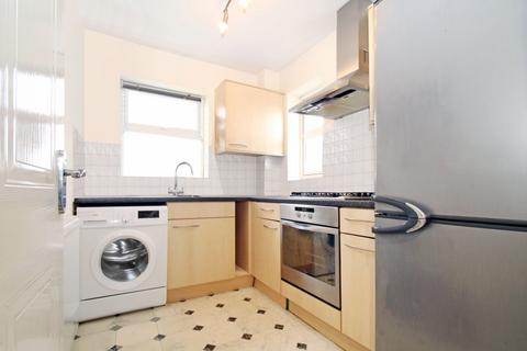 4 Morton Close, Uxbridge, UB8 3WR