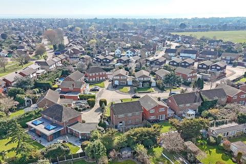 14 Bovinger Way, Southend-on-sea, SS1 3SZ