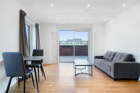 2 bedroom flat to rent, West Green Road, London, N15