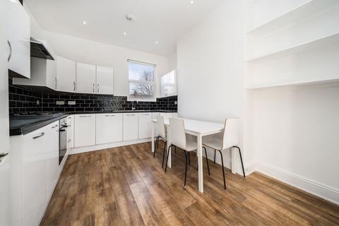 3 bedroom flat to rent, Huddlestone Road, London, NW2 5DL