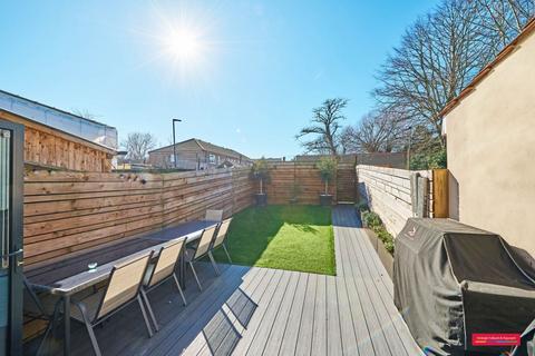 3 bedroom house to rent, Clive Road, West Norwood, London, SE21