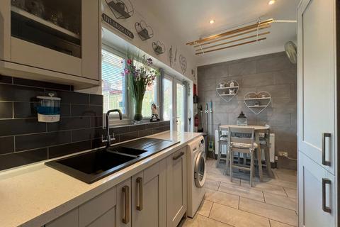 74 Cedar Street, Ashton-under-lyne, OL6 9LW
