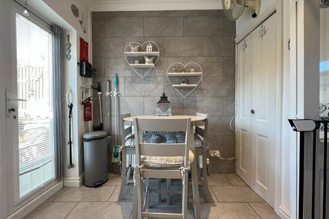 74 Cedar Street, Ashton-under-lyne, OL6 9LW