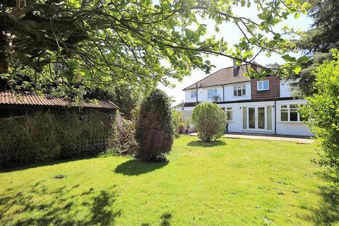 4 bedroom semi-detached house to rent, Midfield Way, Orpington, BR5 2QJ