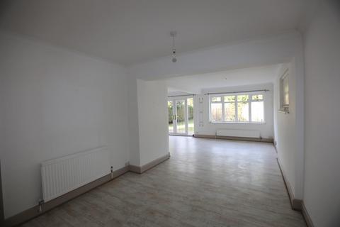 4 bedroom semi-detached house to rent, Midfield Way, Orpington, BR5 2QJ