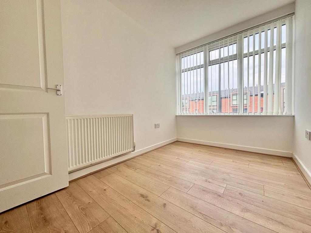 101b sicey bedroom 1.jpg