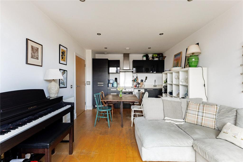 Reception/Kitchen