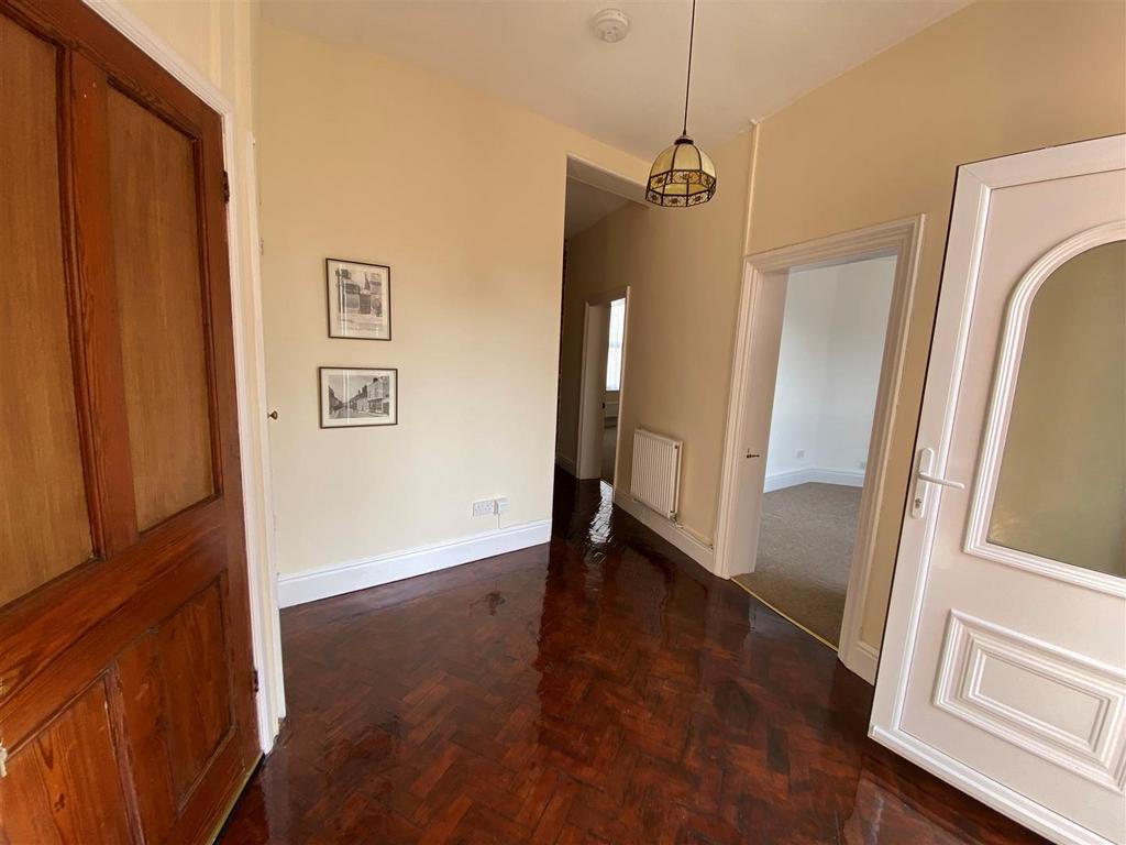 Hallway.jpg