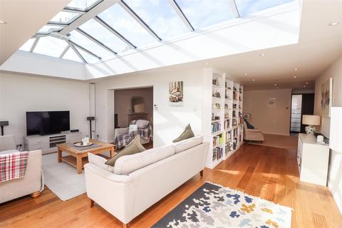4 bedroom detached bungalow for sale, Basingbourne Road, Fleet GU52