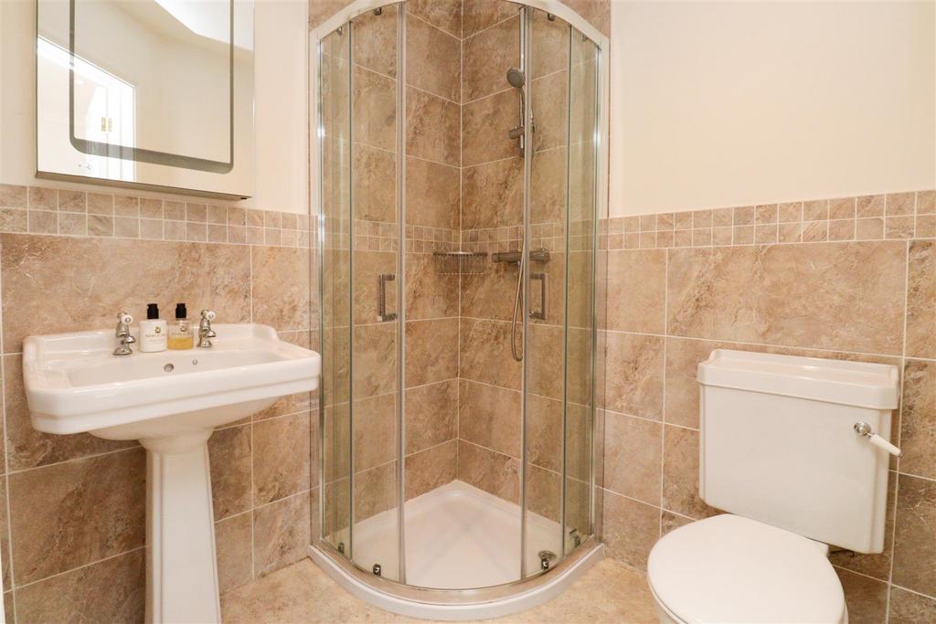 En Suite (Bed 2)