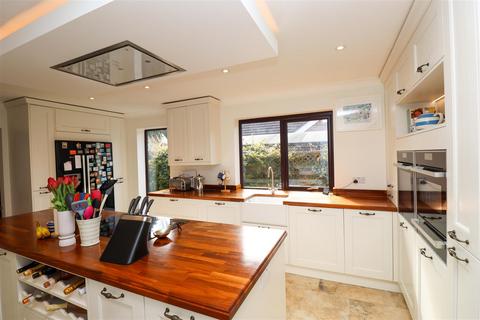 49 Basingbourne Road, Fleet, GU52 6TG