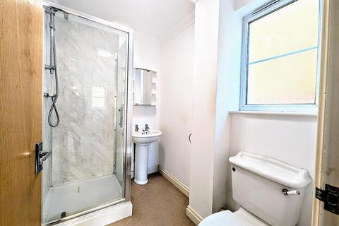 3 bedroom semi-detached house for sale, High Street, Garlinge, CT9