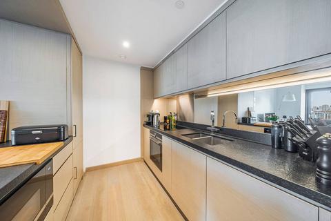 1 bedroom flat for sale, Embassy Gardens, Nine Elms, London, SW11