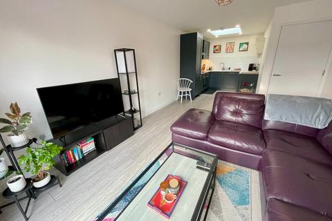 2 bedroom apartment for sale, Newsboy House, 106 Old Bedford Road, Luton, Bedfordshire, LU2 7FZ