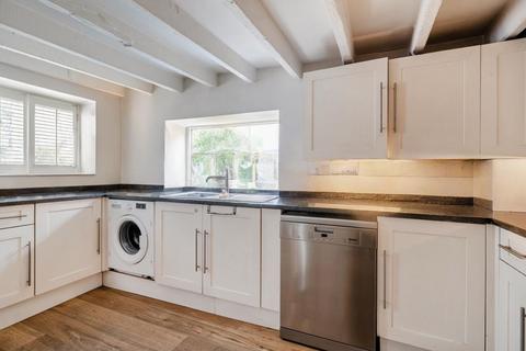 The Coach House, 136 Westbridge Road, London, SW11 3PF