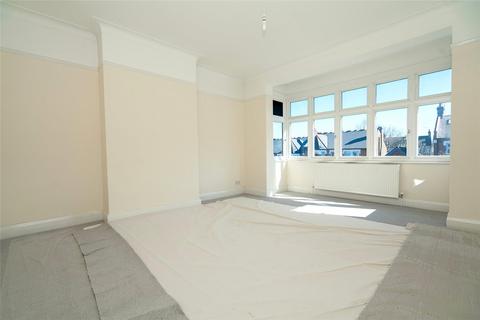 3 bedroom apartment for sale, Brownlow Road, London, N11
